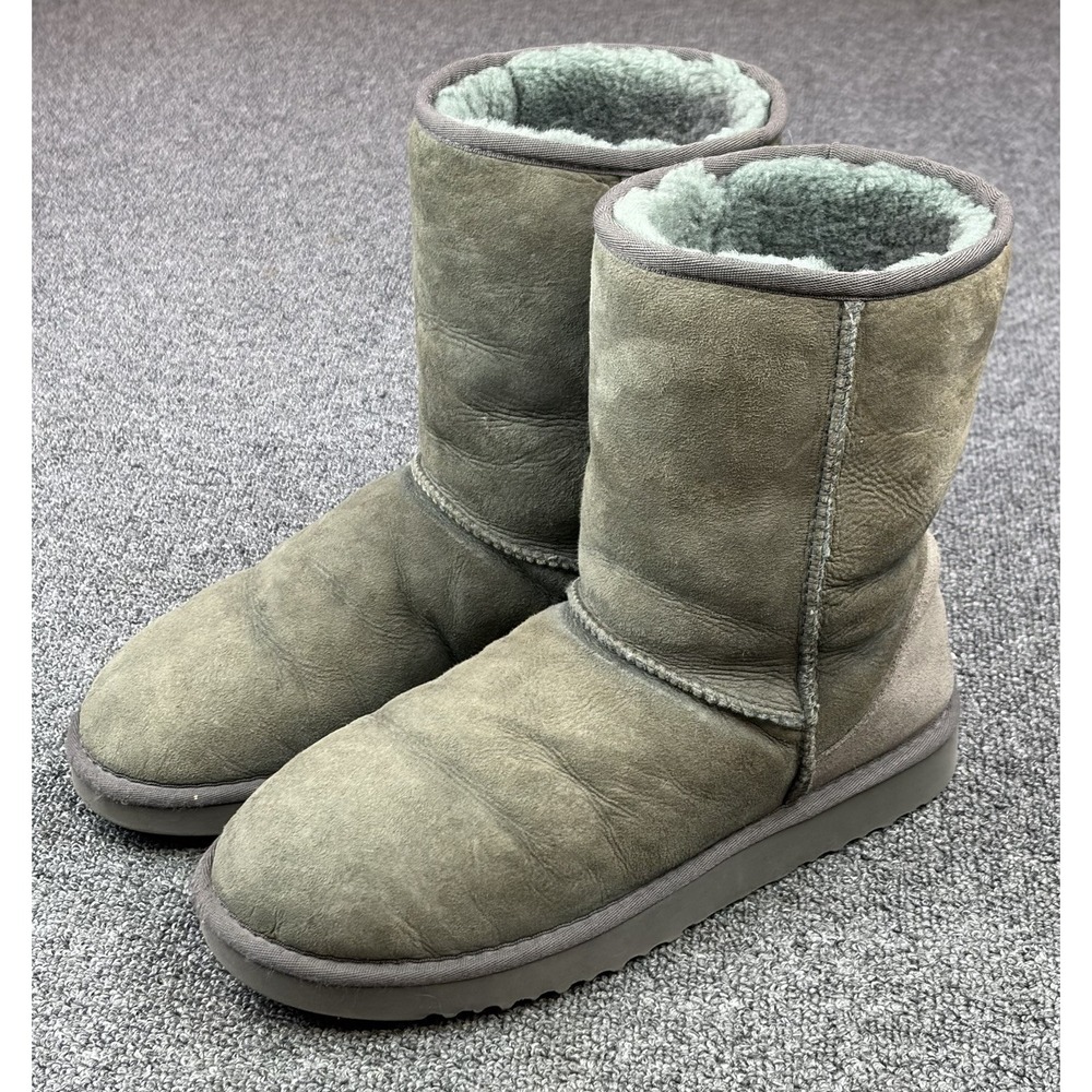 UGG Australia Classic Short Boot 5825 Women's Size 10 Gray Suede Sheepskin